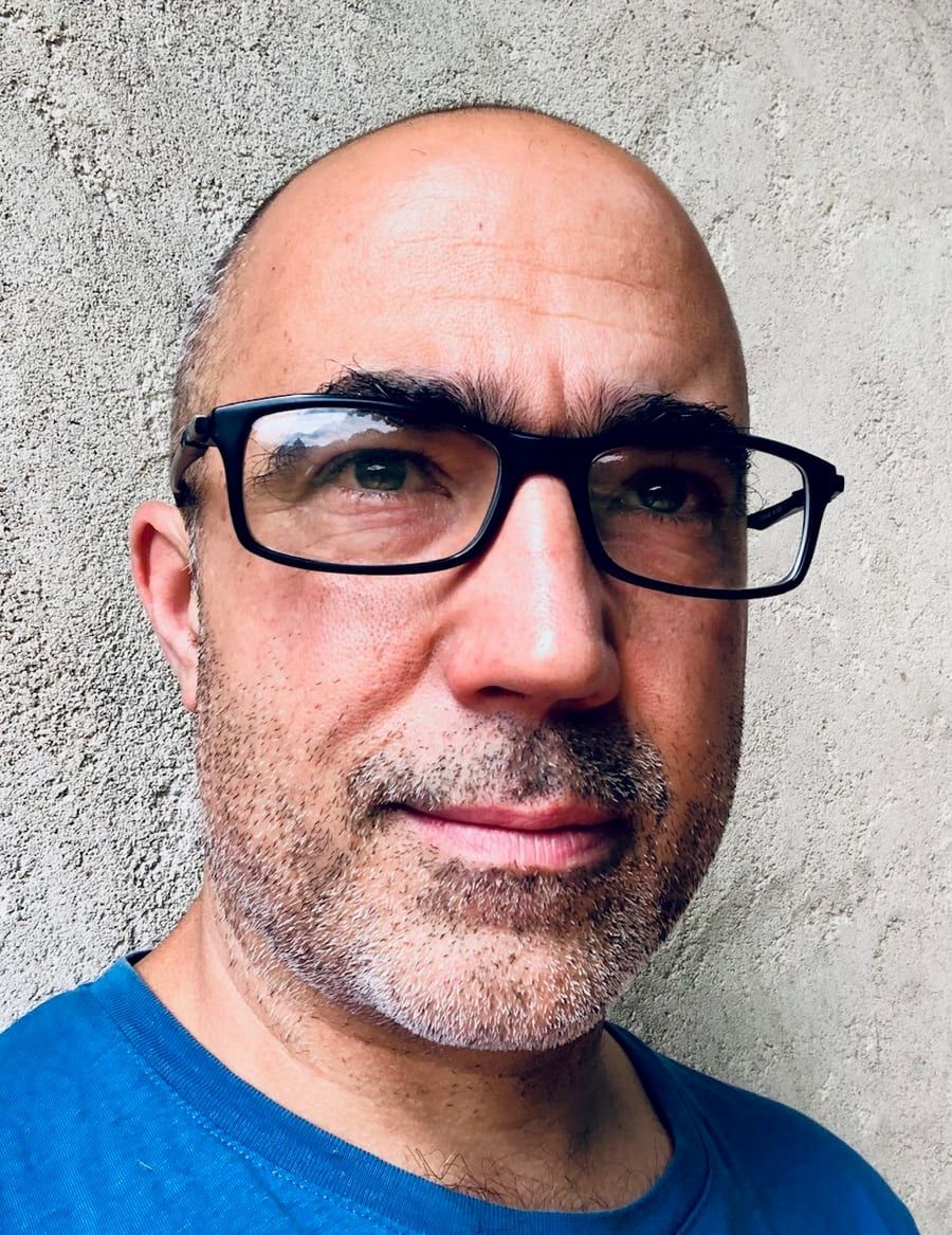 Profil de Demis